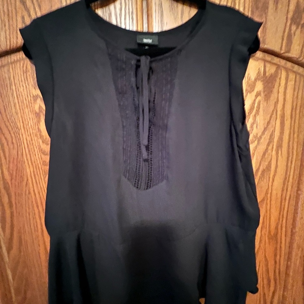 2 for $12 💲⬇️ - Mossimo Supply Co. Black Sleeveless Blouse